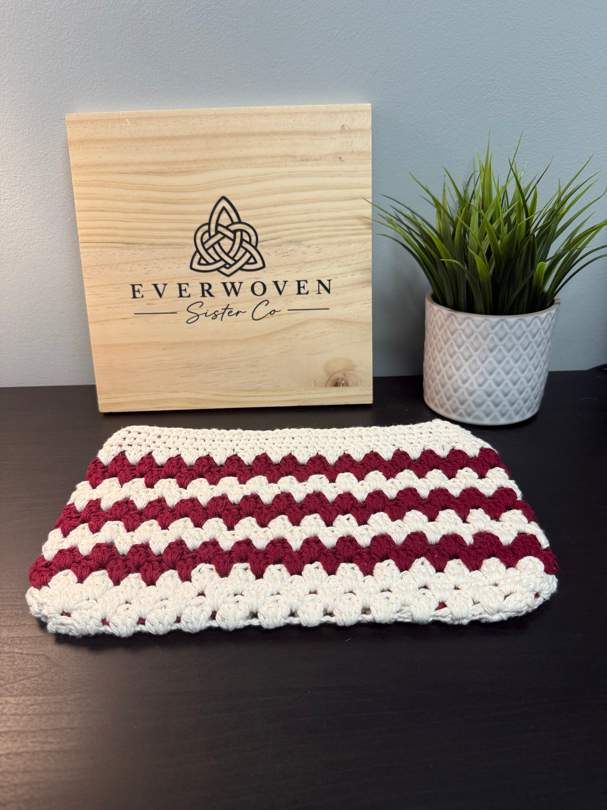 Crochet Zipper Pouch with Liner