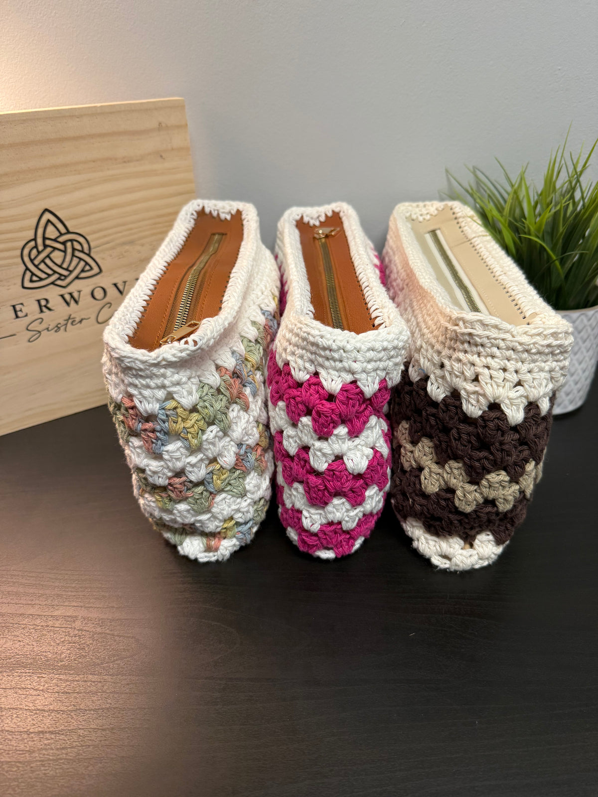 Crochet Zipper Pouch with Liner