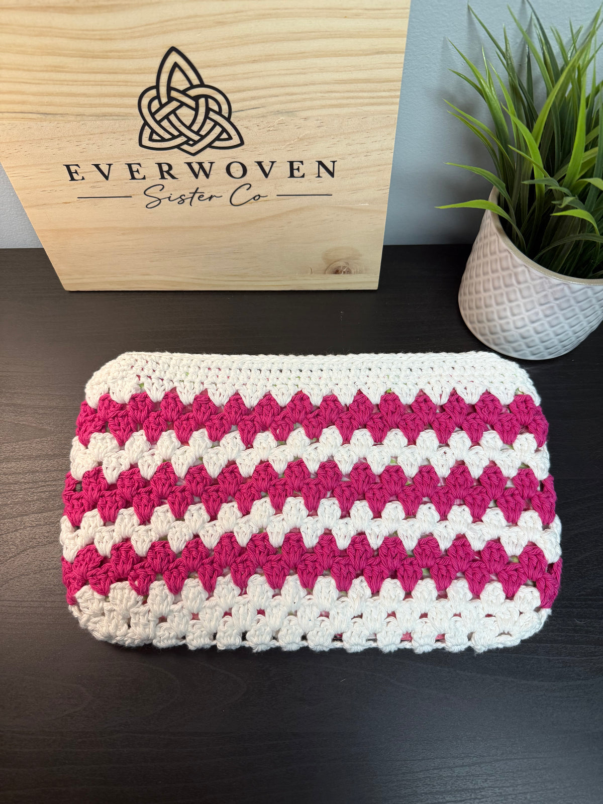 Crochet Zipper Pouch with Liner